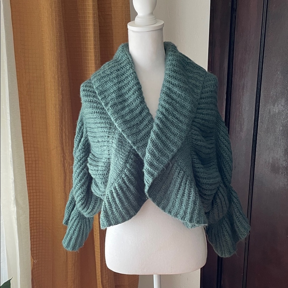 Vintage y2k Echo shrug sweater